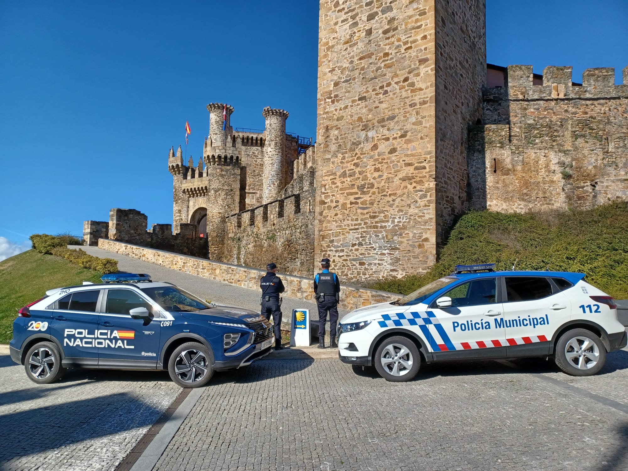 La Polic A Nacional Y Municipal De Ponferrada Detienen In Fraganti A Un